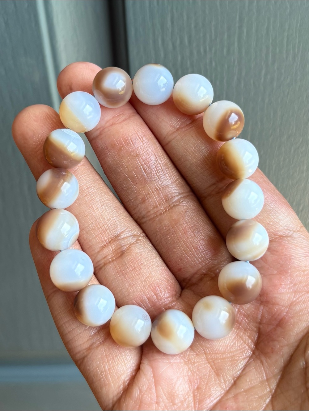 Montana Agate Crystal Bracelet 12mm - Picture 4 of 7